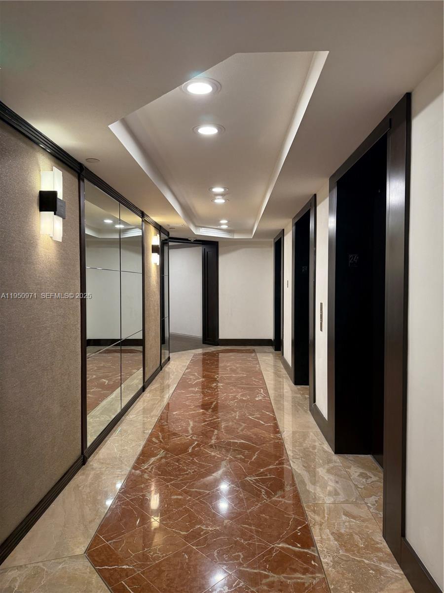 2402 3 / 3 2130 sq. ft. $ 2026-01-22 0 Photo