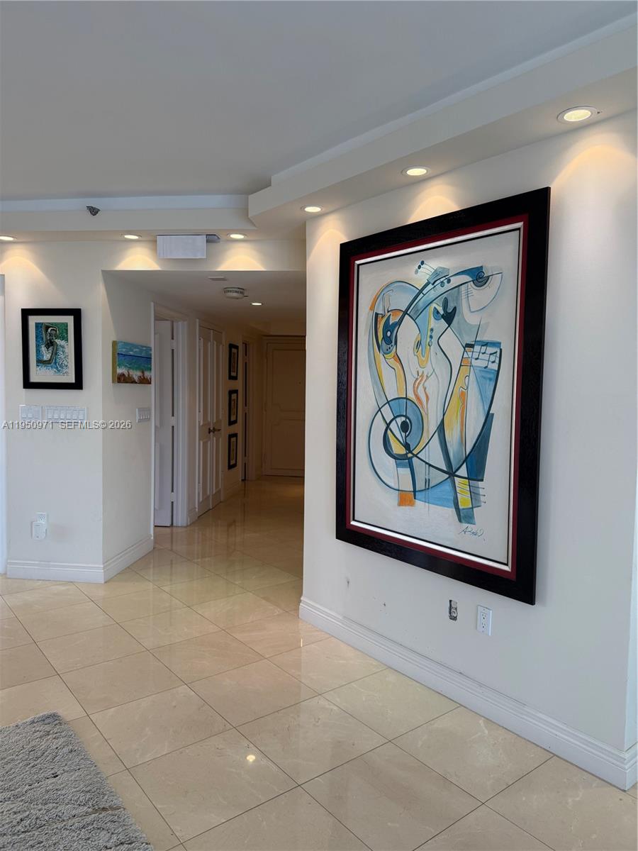 2402 3 / 3 2130 sq. ft. $ 2026-01-22 0 Photo