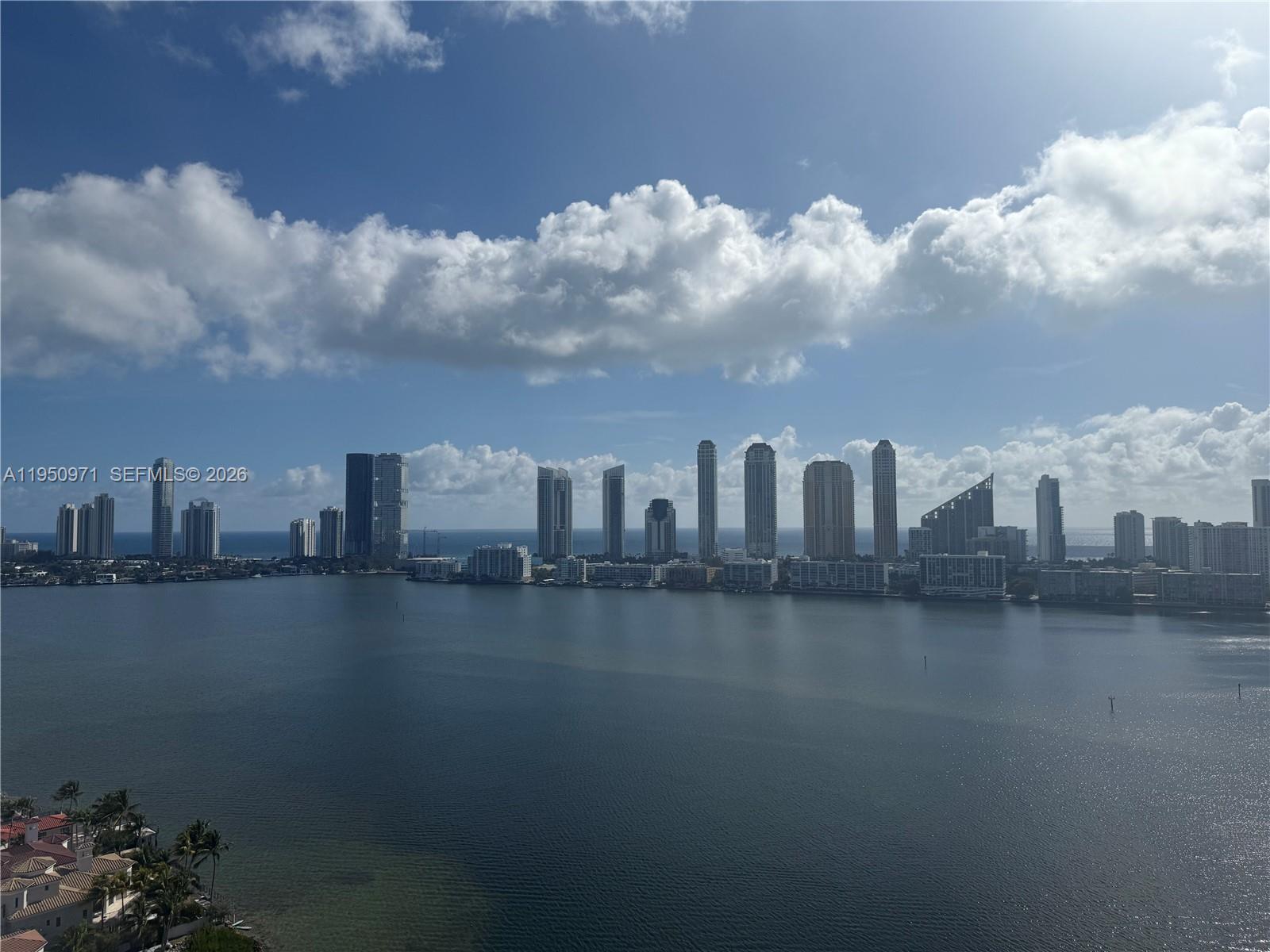 2402 3 / 3 2130 sq. ft. $ 2026-03-18 0 foto