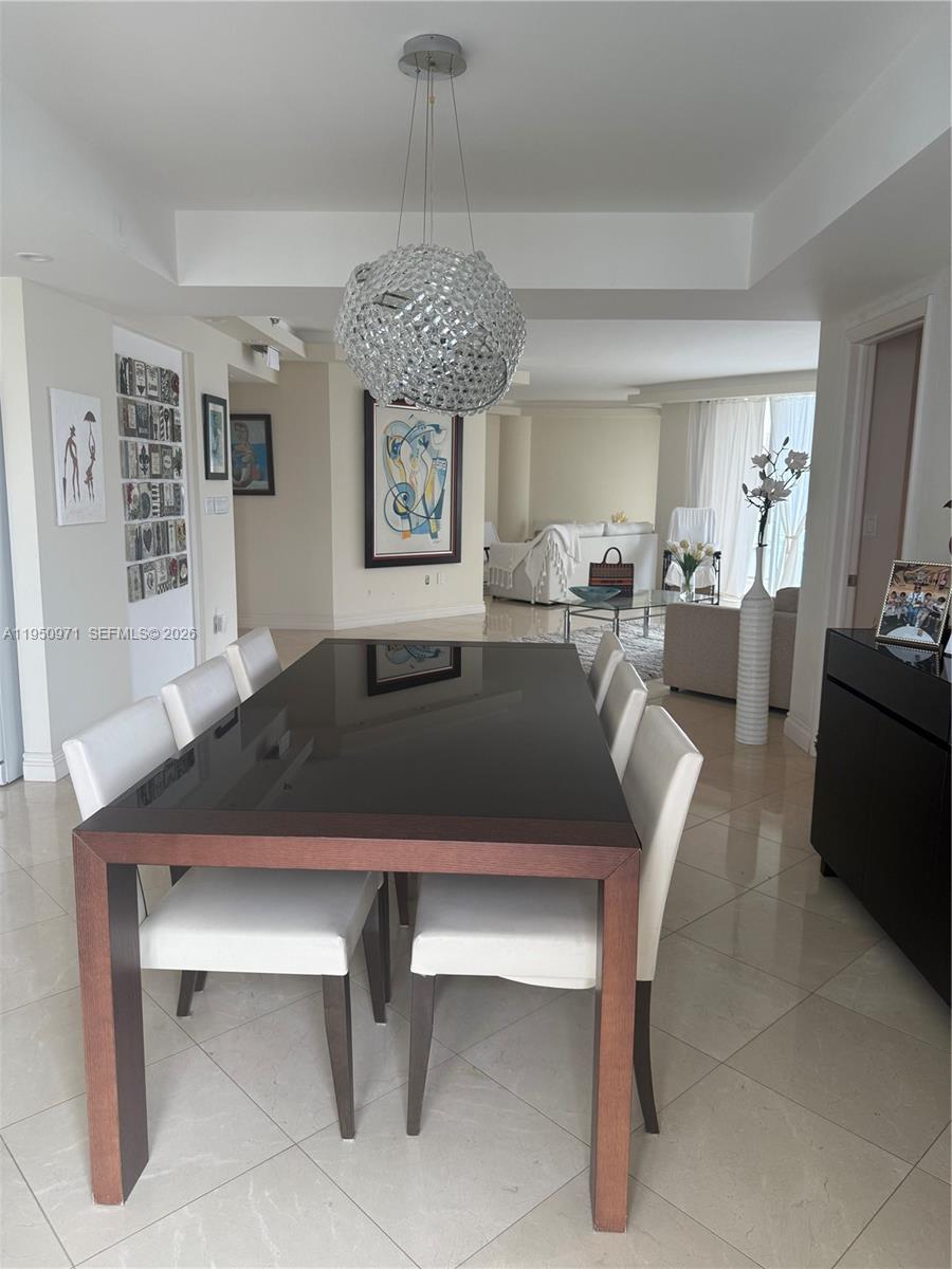 2402 3 / 3 2130 sq. ft. $ 2026-03-18 0 foto