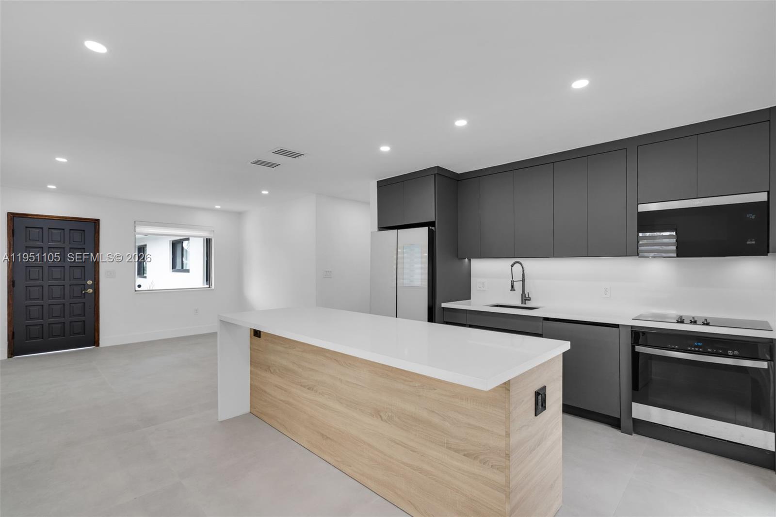 See details / 2025 sq. ft. $ 2026-01-22 0 Photo