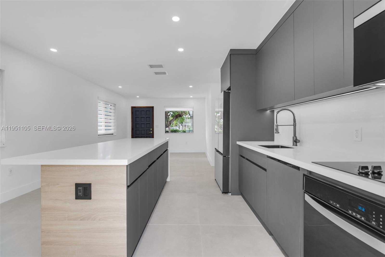 See details / 2025 sq. ft. $ 2026-01-22 0 Photo