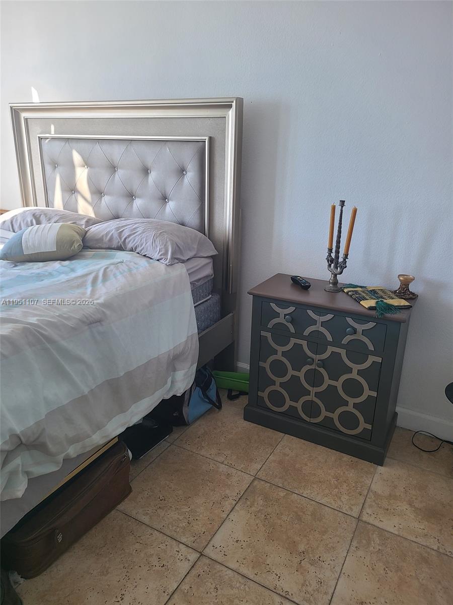 Ver detalles 318 1 / 1 762 sq. ft. $ 2026-02-07 0 foto