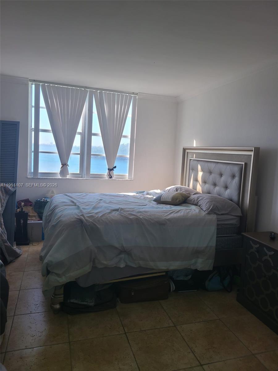 Ver detalles 318 1 / 1 762 sq. ft. $ 2026-02-07 0 foto