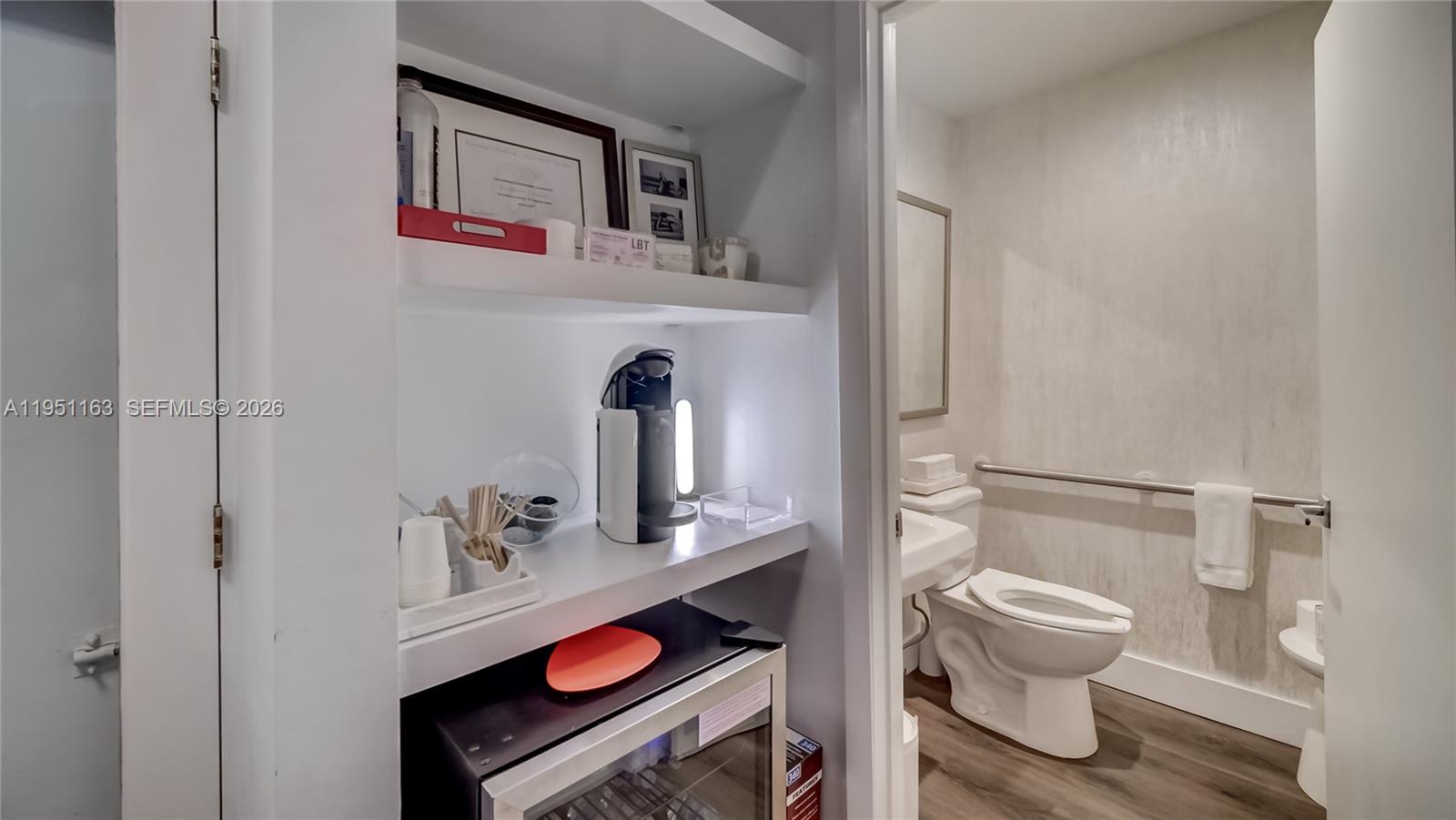 See details E18 / sq. ft. $ 2026-01-22 0 Photo