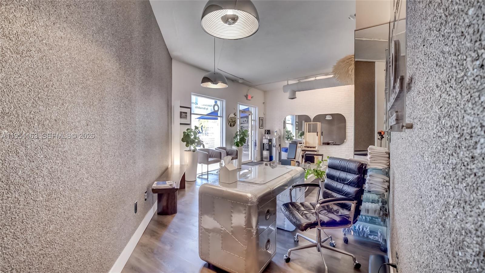 See details E18 / sq. ft. $ 2026-01-22 0 Photo