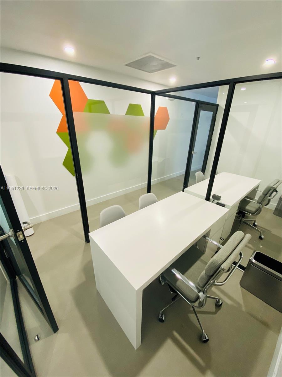 210  /   sq. ft. $ 2026-01-22 0 Photo