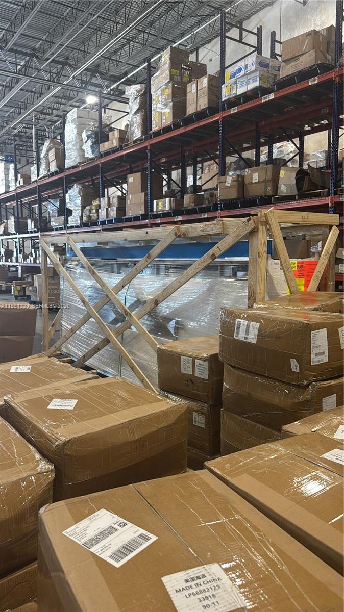 210  /   sq. ft. $ 2026-01-22 0 Photo