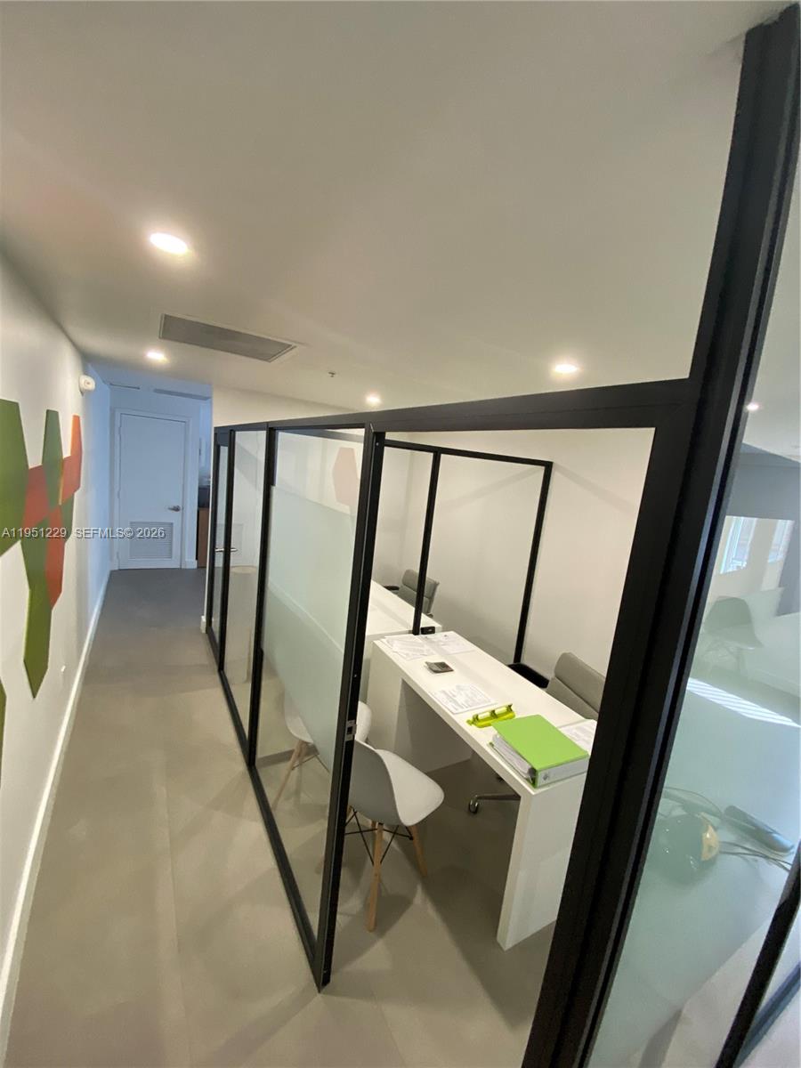 210  /   sq. ft. $ 2026-01-22 0 Photo