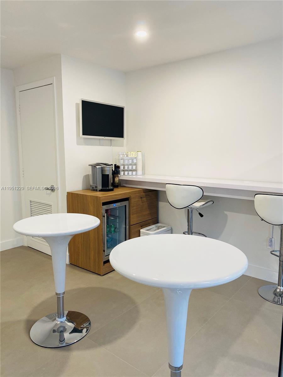 210  /   sq. ft. $ 2026-01-22 0 Photo