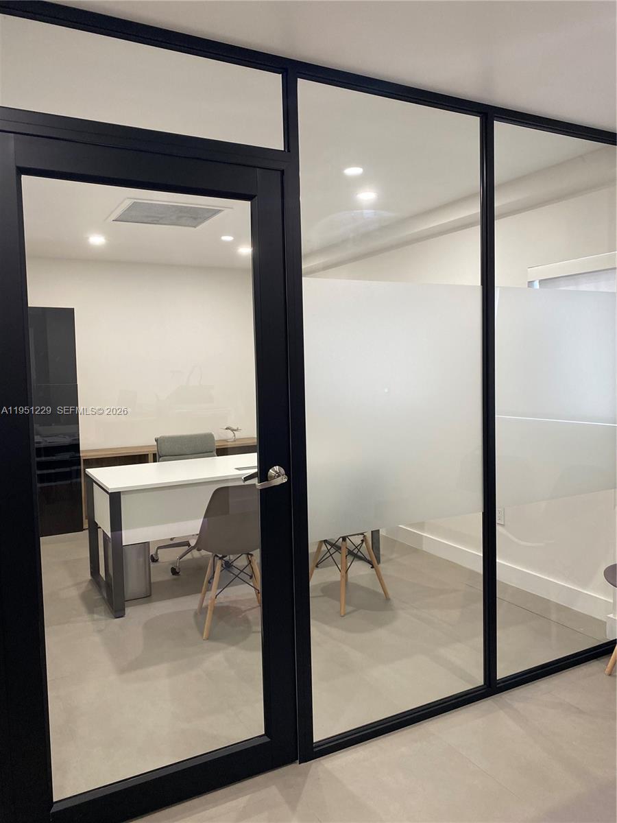 210  /   sq. ft. $ 2026-01-22 0 Photo