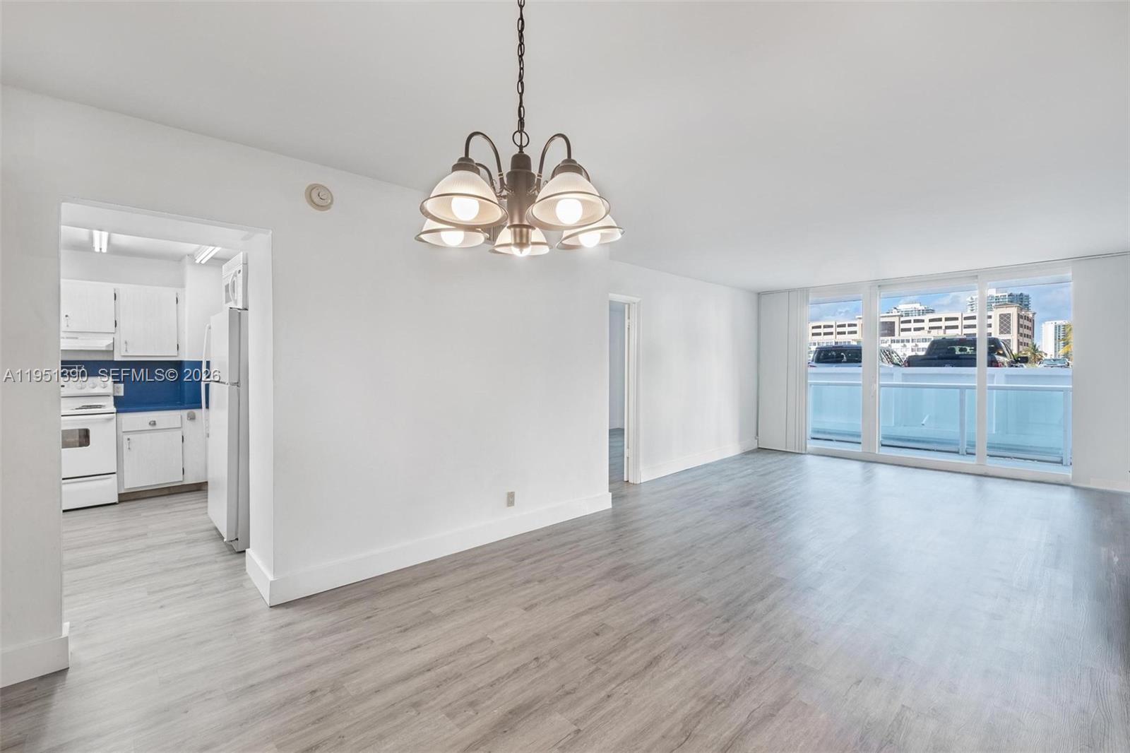 229 2 / 2 1331 sq. ft. $ 2026-01-23 0 foto