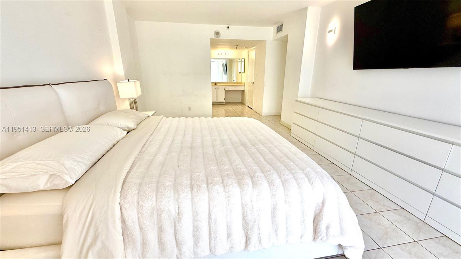 312 2 / 2 1240 sq. ft. $ 2026-02-02 0 Photo