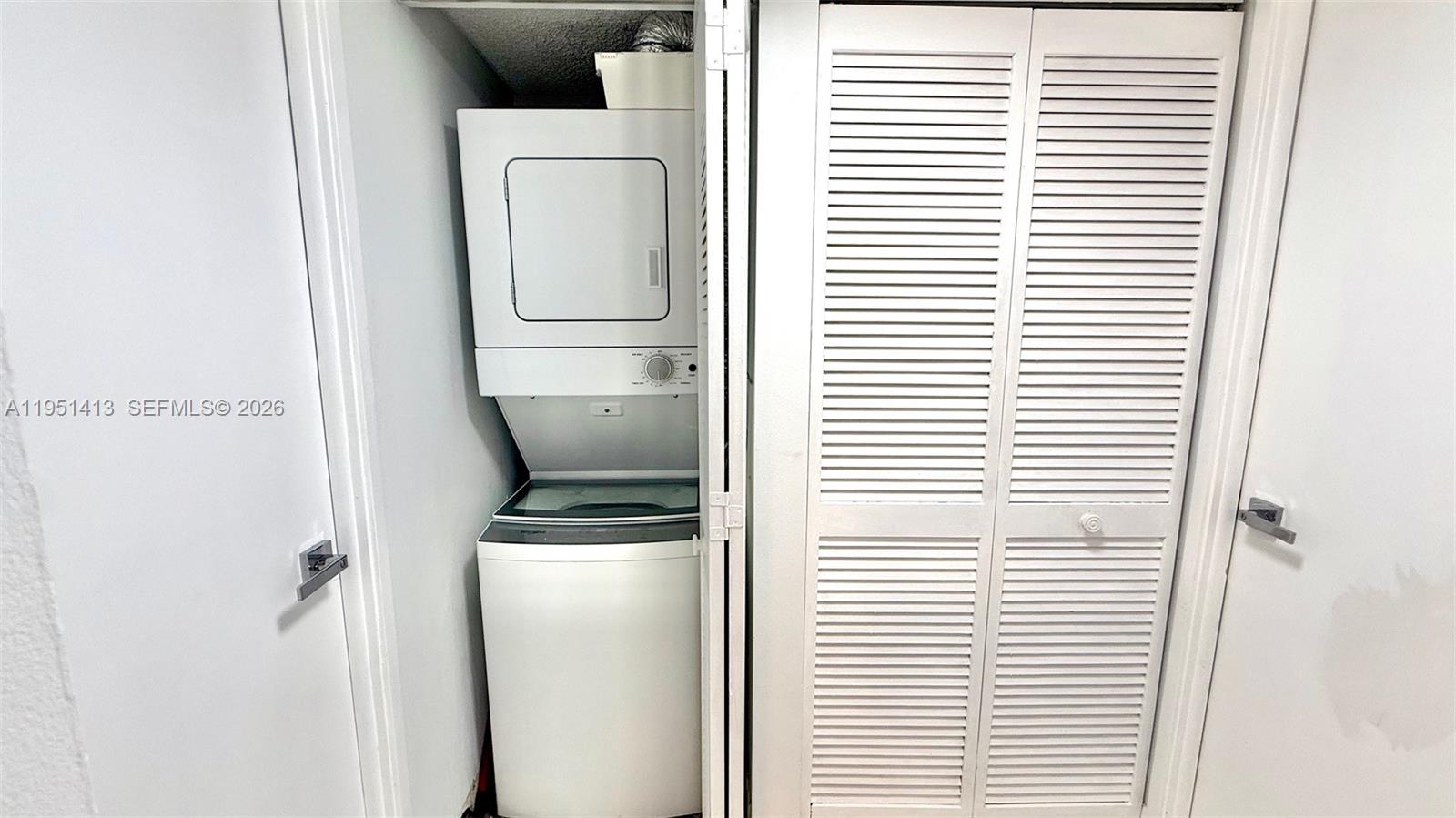 312 2 / 2 1240 sq. ft. $ 2026-02-02 0 Photo