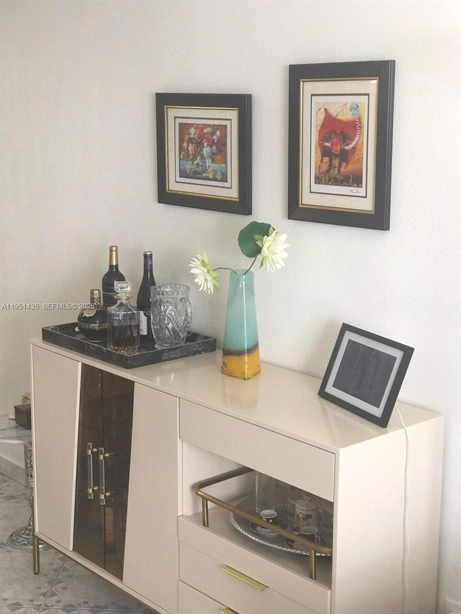 Photo of 2101 Ocean Dr #1802, Hollywood, Florida, 33019 -