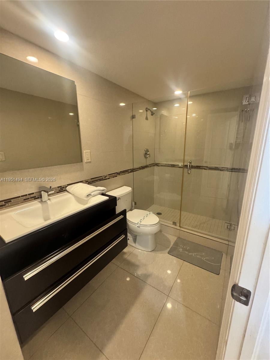 Photo of 19370 Collins Ave #1427, Sunny Isles Beach, Florida, 33160 -