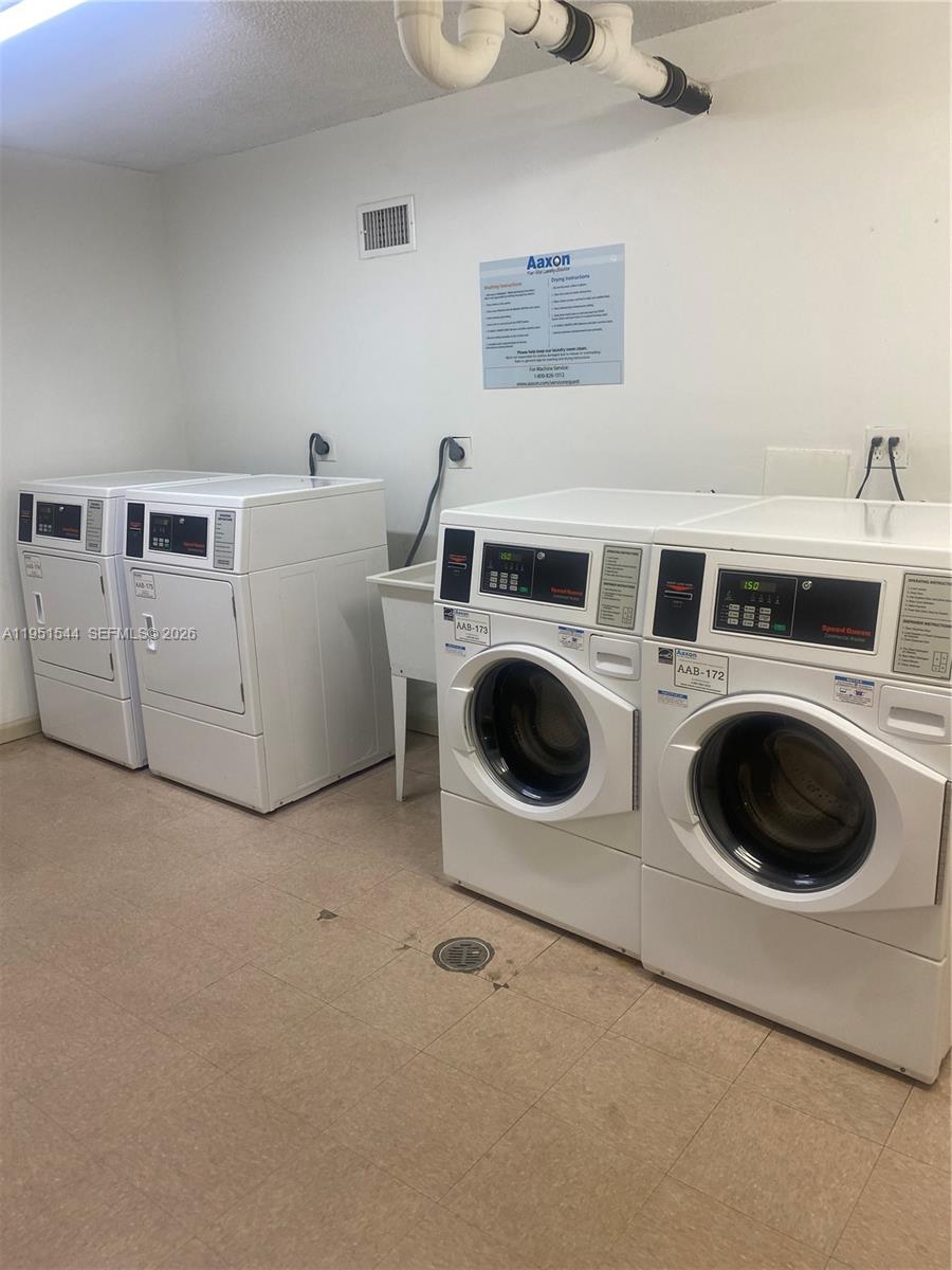 See details 1206 1 / 2 938 sq. ft. $ 2026-01-23 0 Photo