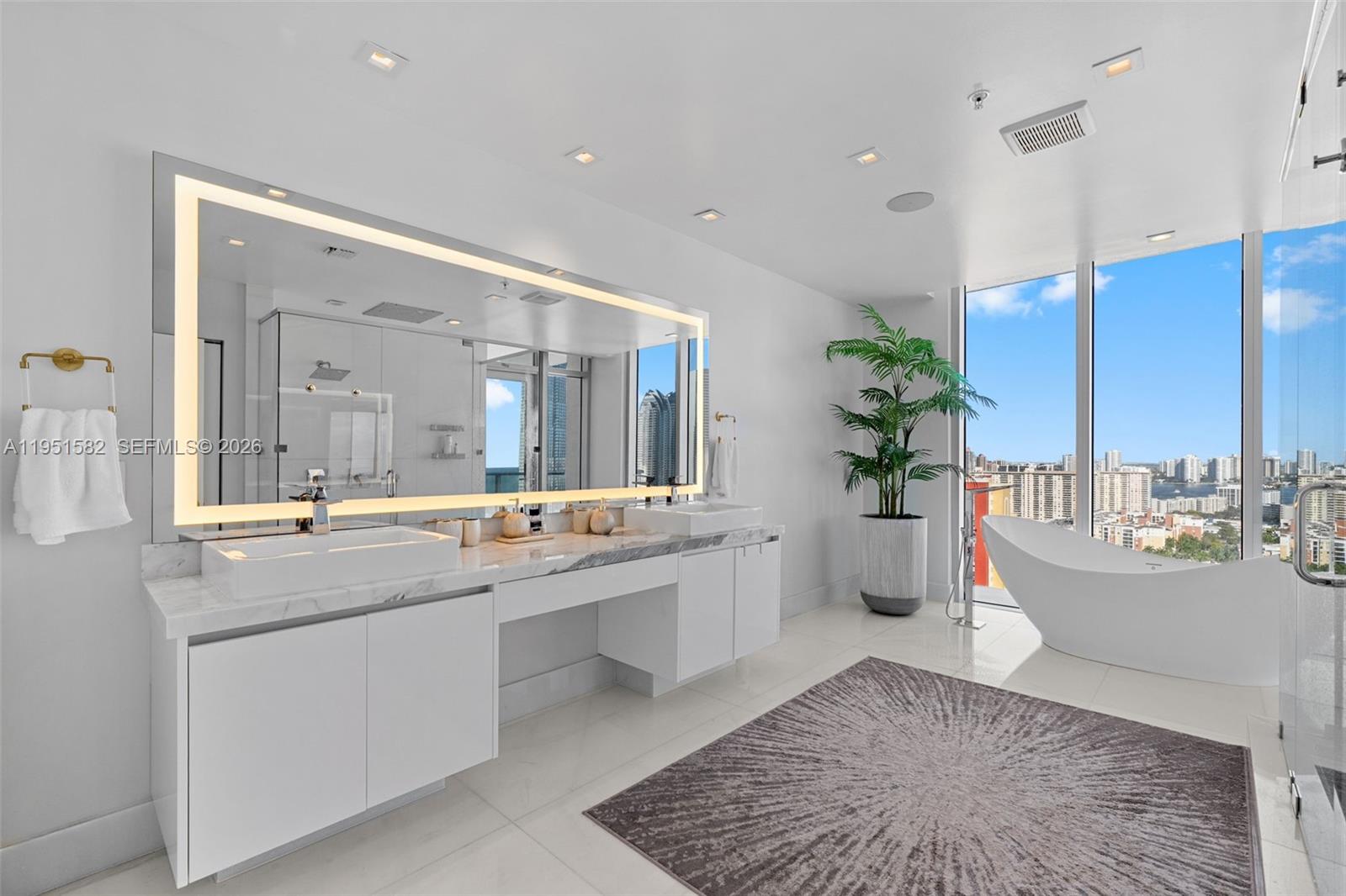 5-LPH04 4 / 5 3877 sq. ft. $ 2026-01-23 0 Photo