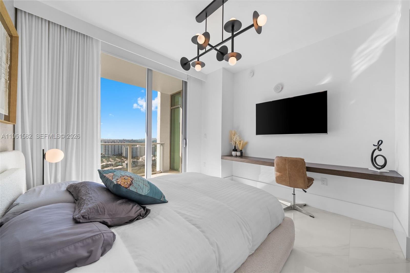 5-LPH04 4 / 5 3877 sq. ft. $ 2026-01-23 0 Photo