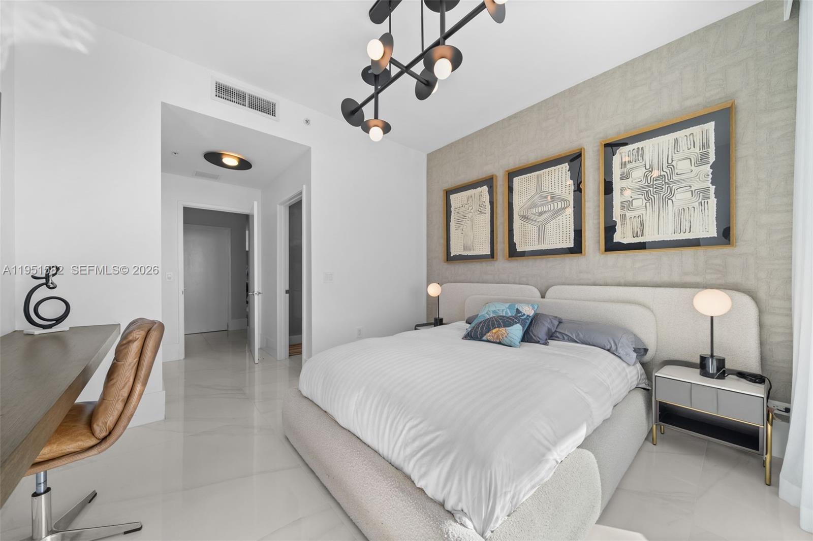 5-LPH04 4 / 5 3877 sq. ft. $ 2026-01-23 0 Photo