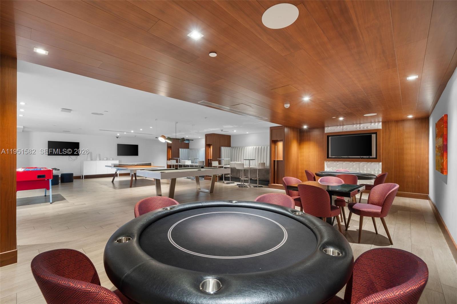 5-LPH04 4 / 5 3877 sq. ft. $ 2026-01-23 0 Photo