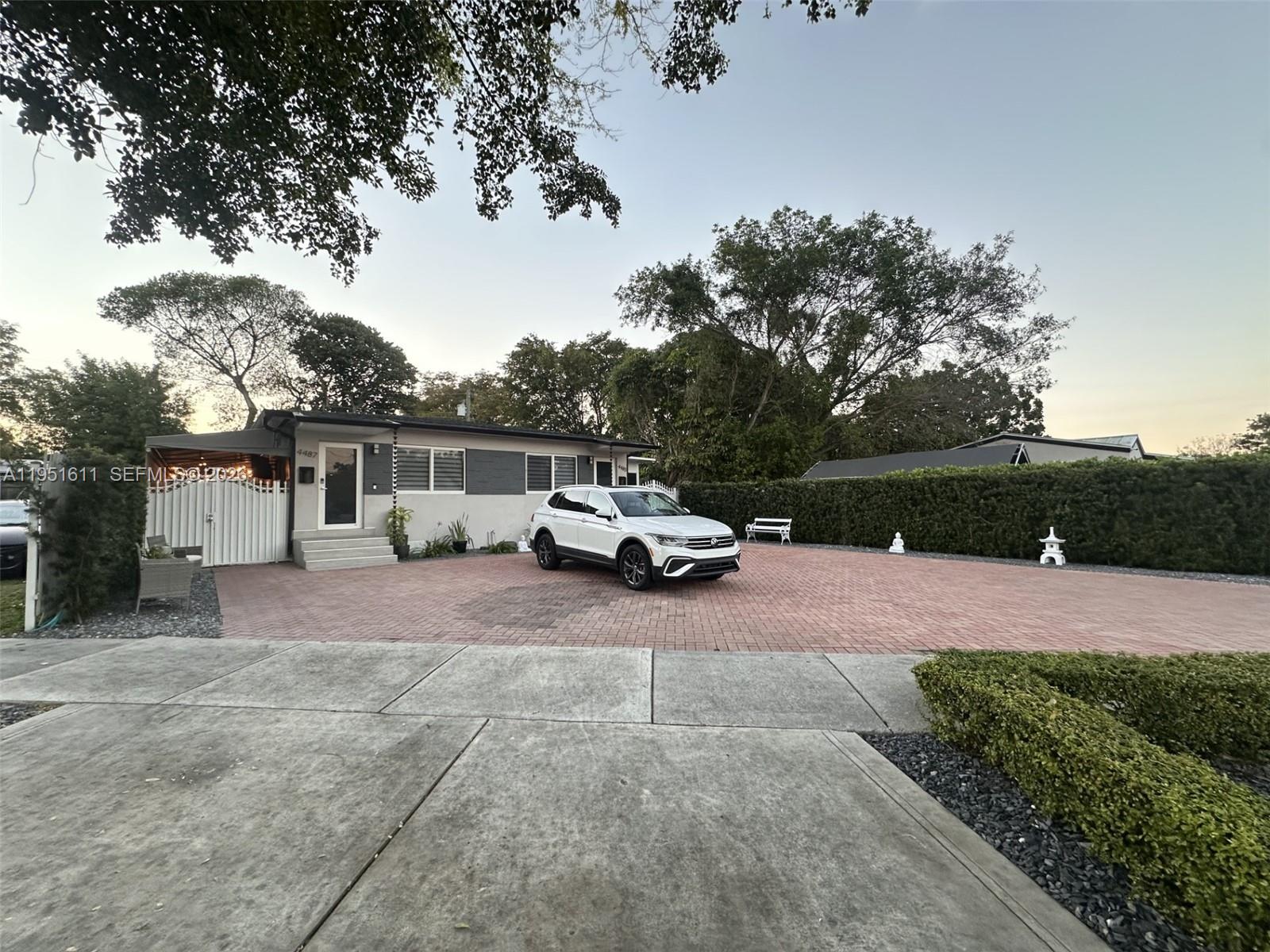   /  1216 sq. ft. $ 2026-01-28 0 Photo