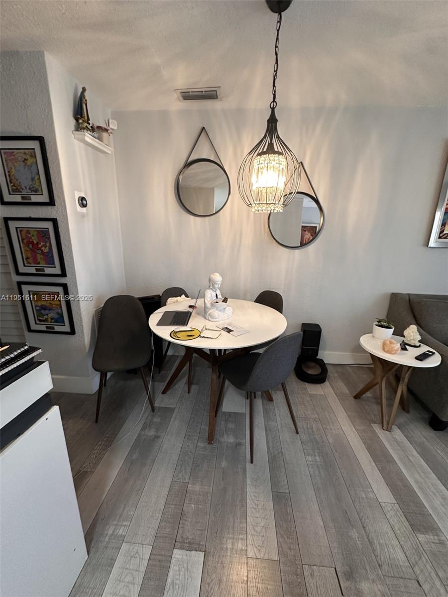   /  1216 sq. ft. $ 2026-01-28 0 Photo