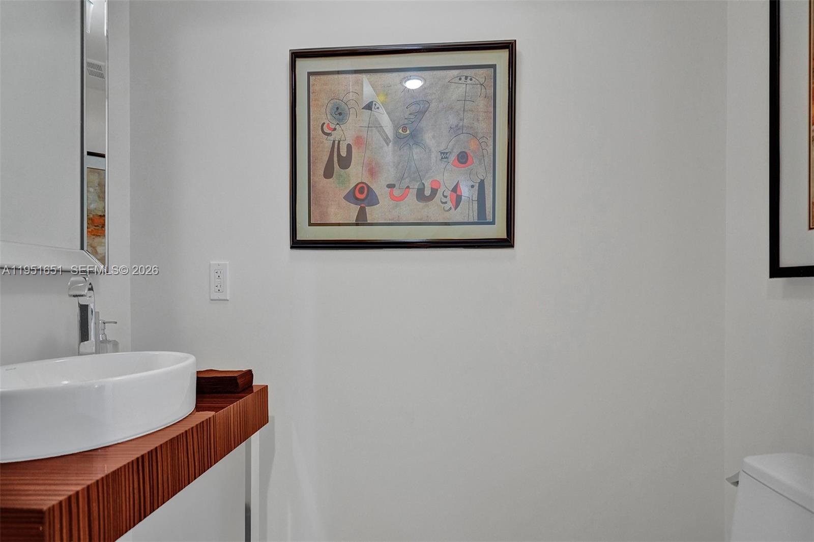 Photo of 2711 Ocean Dr #2306, Hollywood, Florida, 33019 -