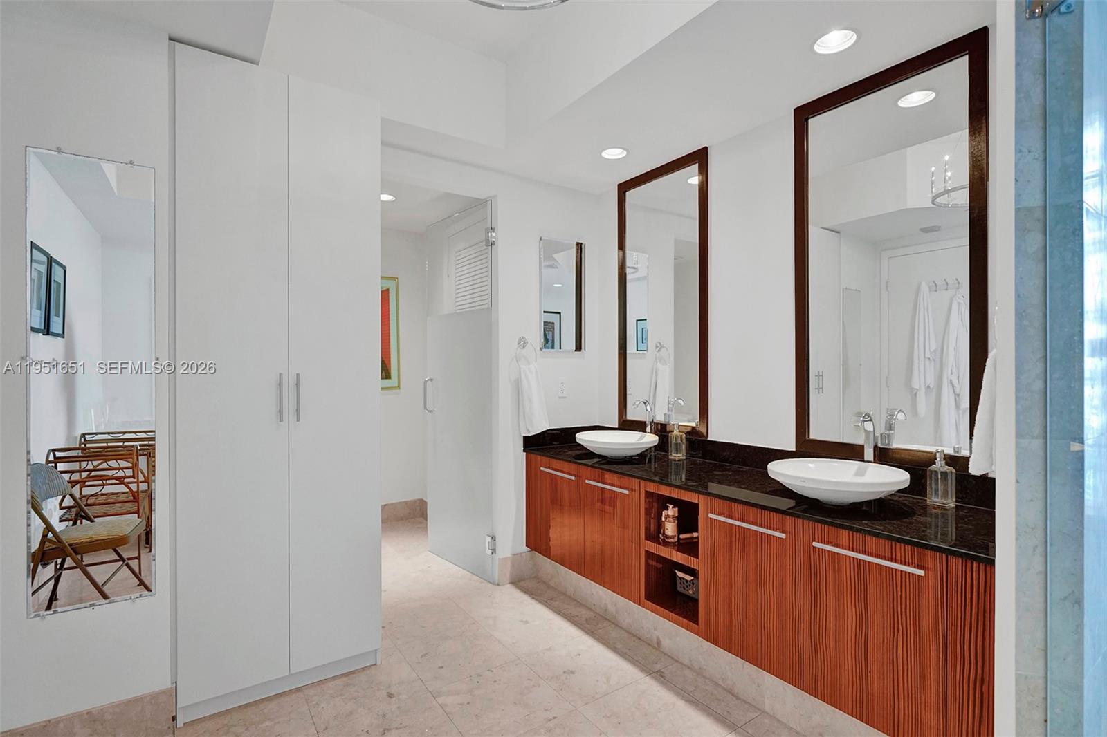 Photo of 2711 Ocean Dr #2306, Hollywood, Florida, 33019 -