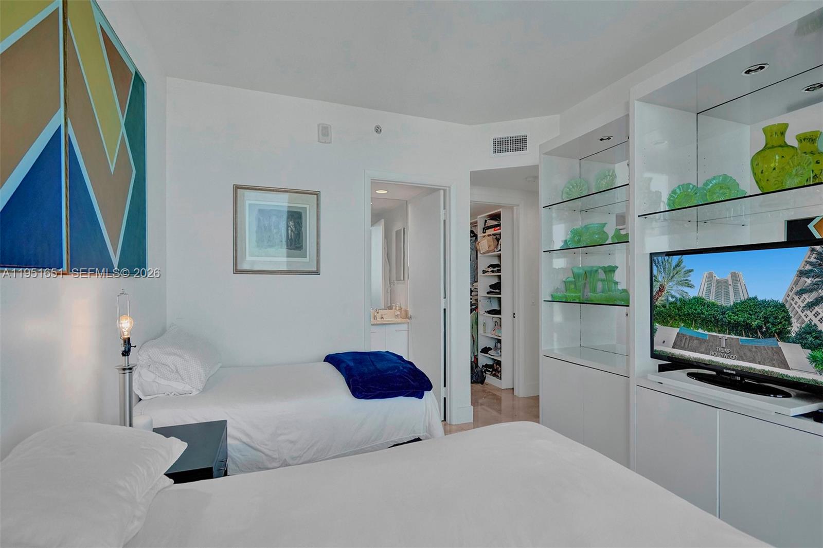 Photo of 2711 Ocean Dr #2306, Hollywood, Florida, 33019 -