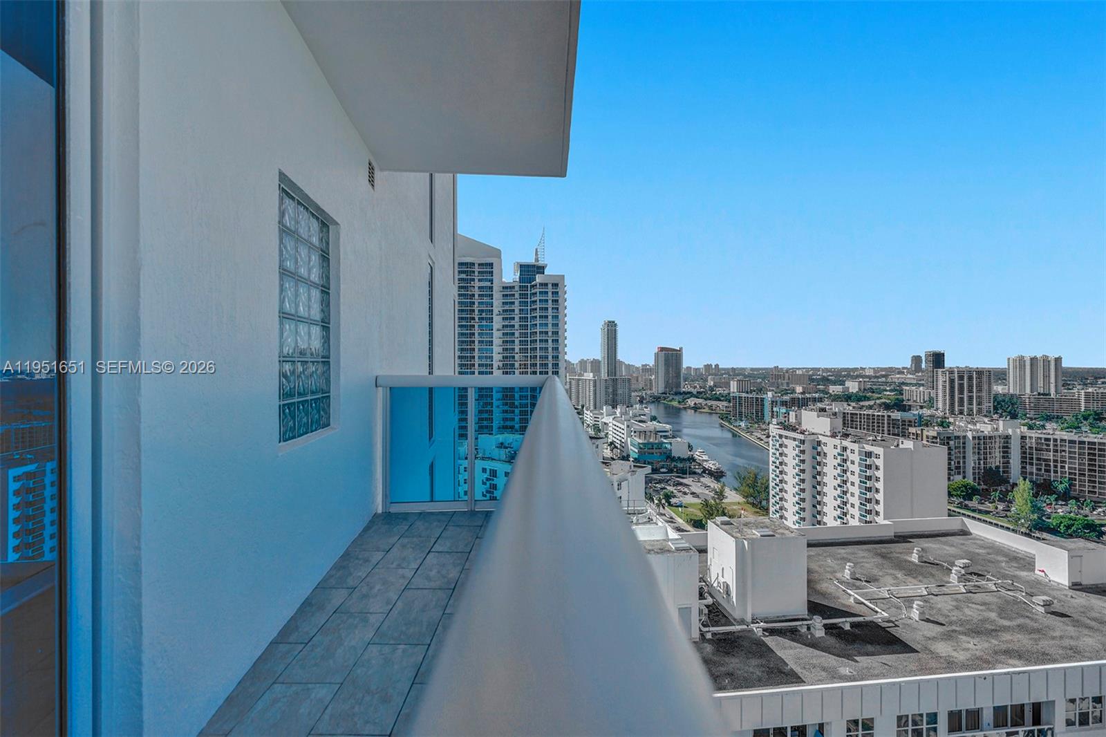 Photo of 2711 Ocean Dr #2306, Hollywood, Florida, 33019 -