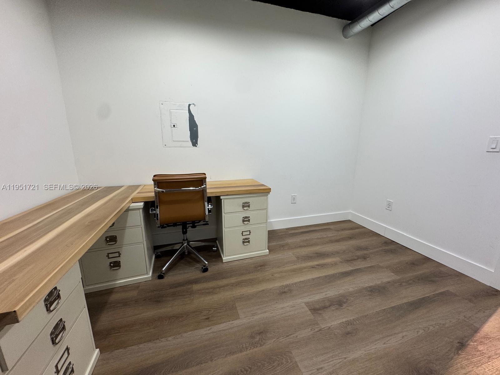 107/108  /   sq. ft. $ 2026-01-23 0 Photo