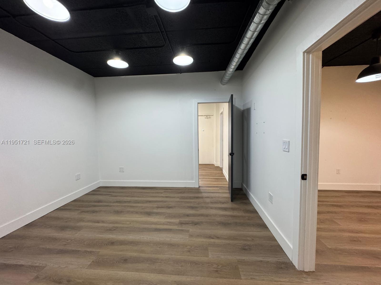 107/108  /   sq. ft. $ 2026-01-23 0 Photo