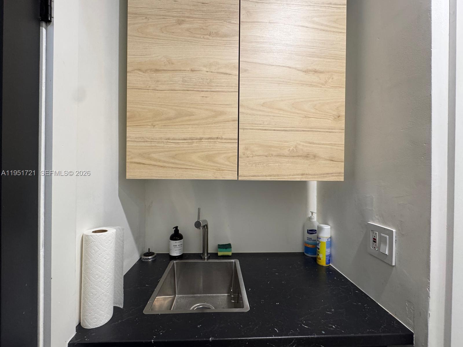 107/108  /   sq. ft. $ 2026-01-23 0 Photo