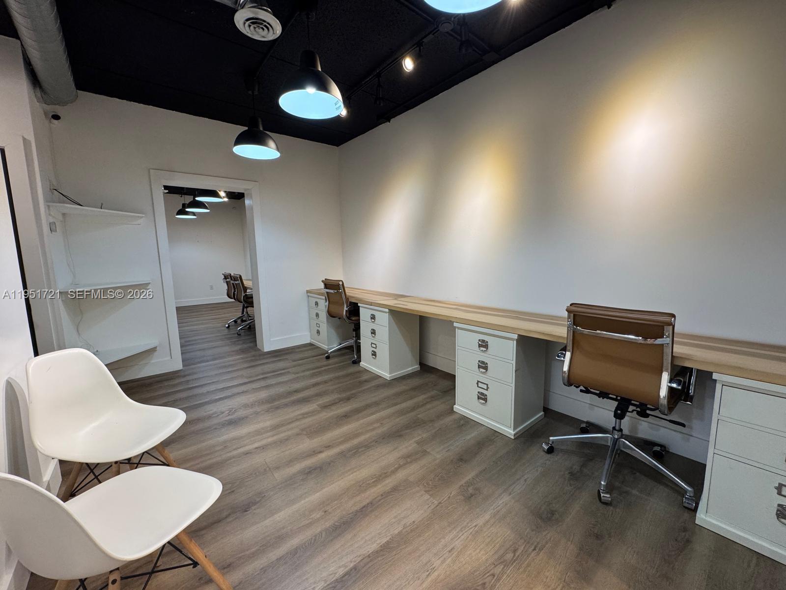 107/108  /   sq. ft. $ 2026-01-23 0 Photo