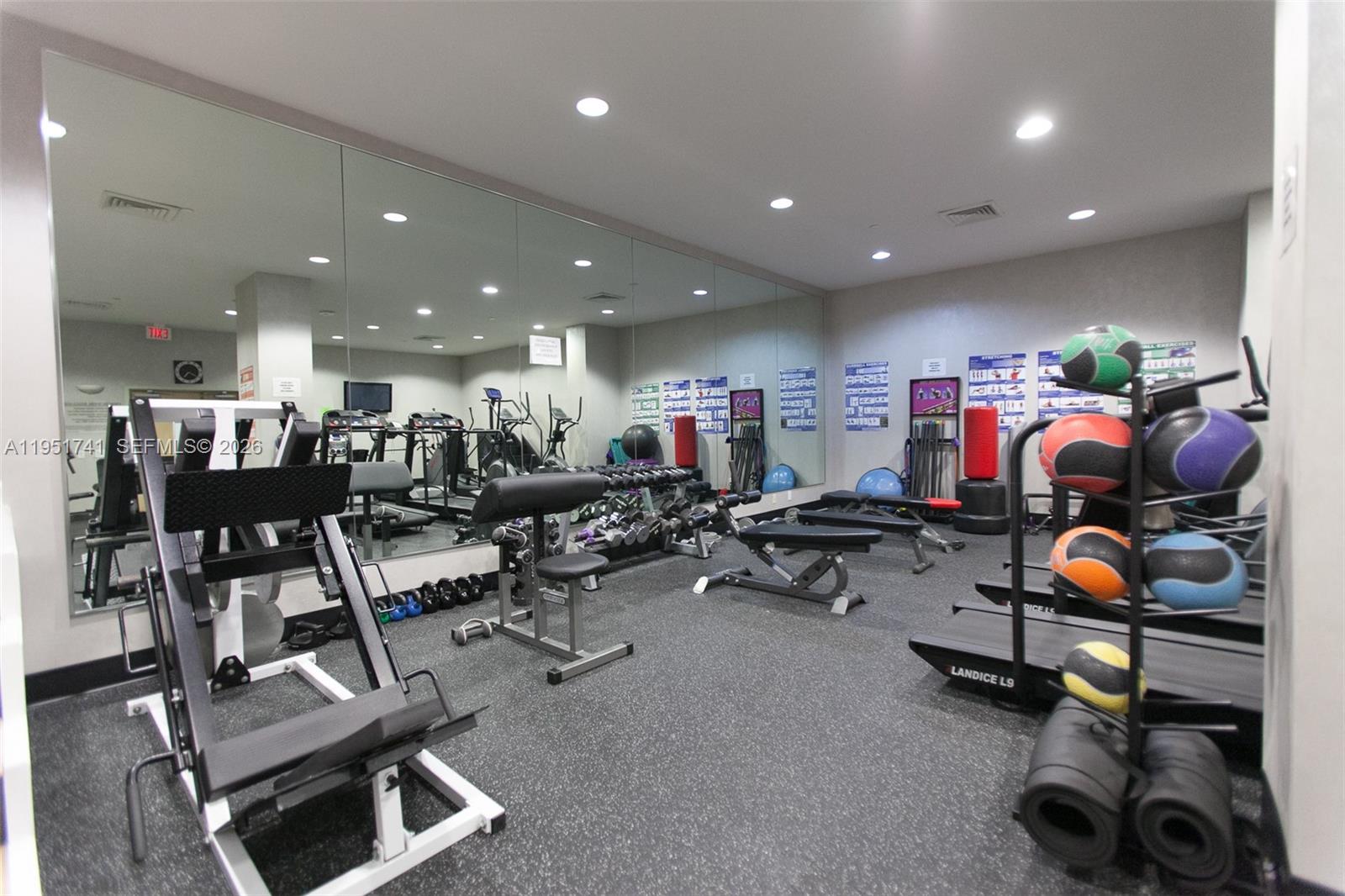 Photo of 3640 Yacht Club Dr #708, Aventura, Florida, 33180 -