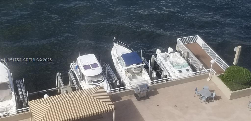 15M 1 / 2 870 кв.футов $ 2026-01-23 0 Фото