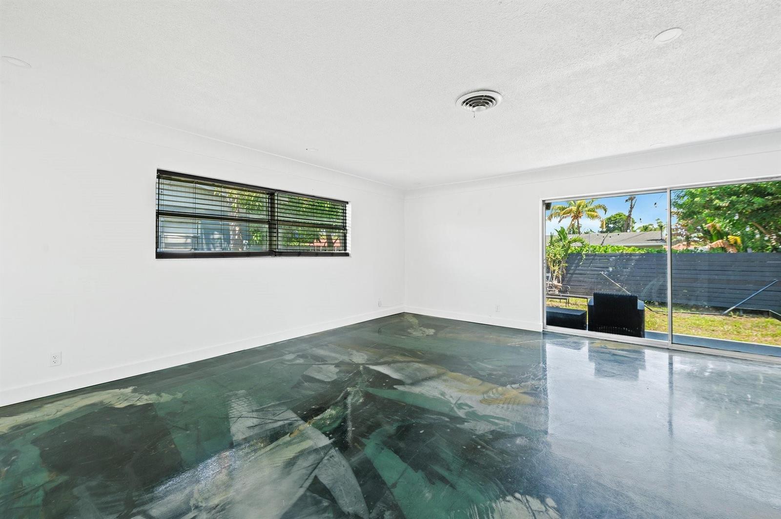 Ver detalles / 0 3441 sq. ft. $ 2026-05-27 0 foto