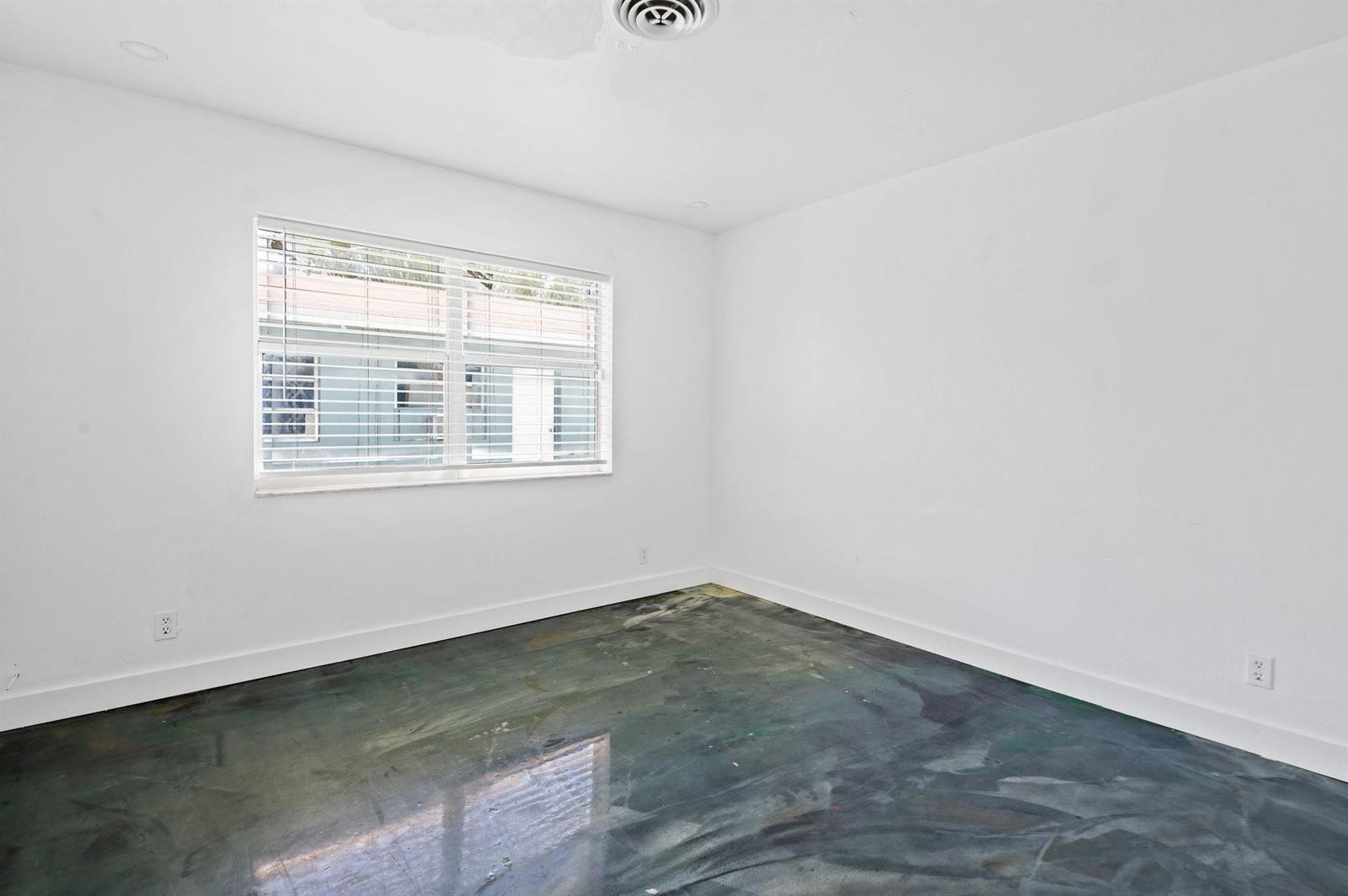 Ver detalles / 0 3441 sq. ft. $ 2026-05-27 0 foto