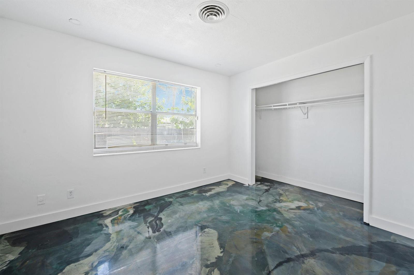 Ver detalles / 0 3441 sq. ft. $ 2026-05-27 0 foto