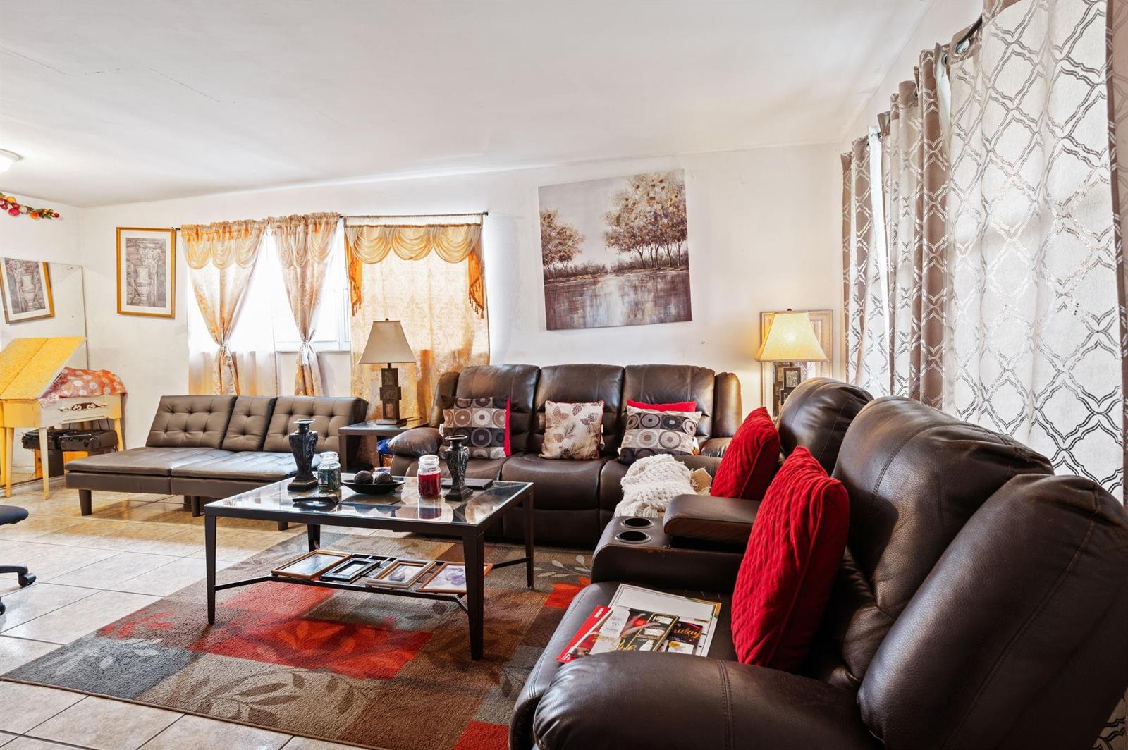 Ver detalles / 0 3441 sq. ft. $ 2026-05-27 0 foto