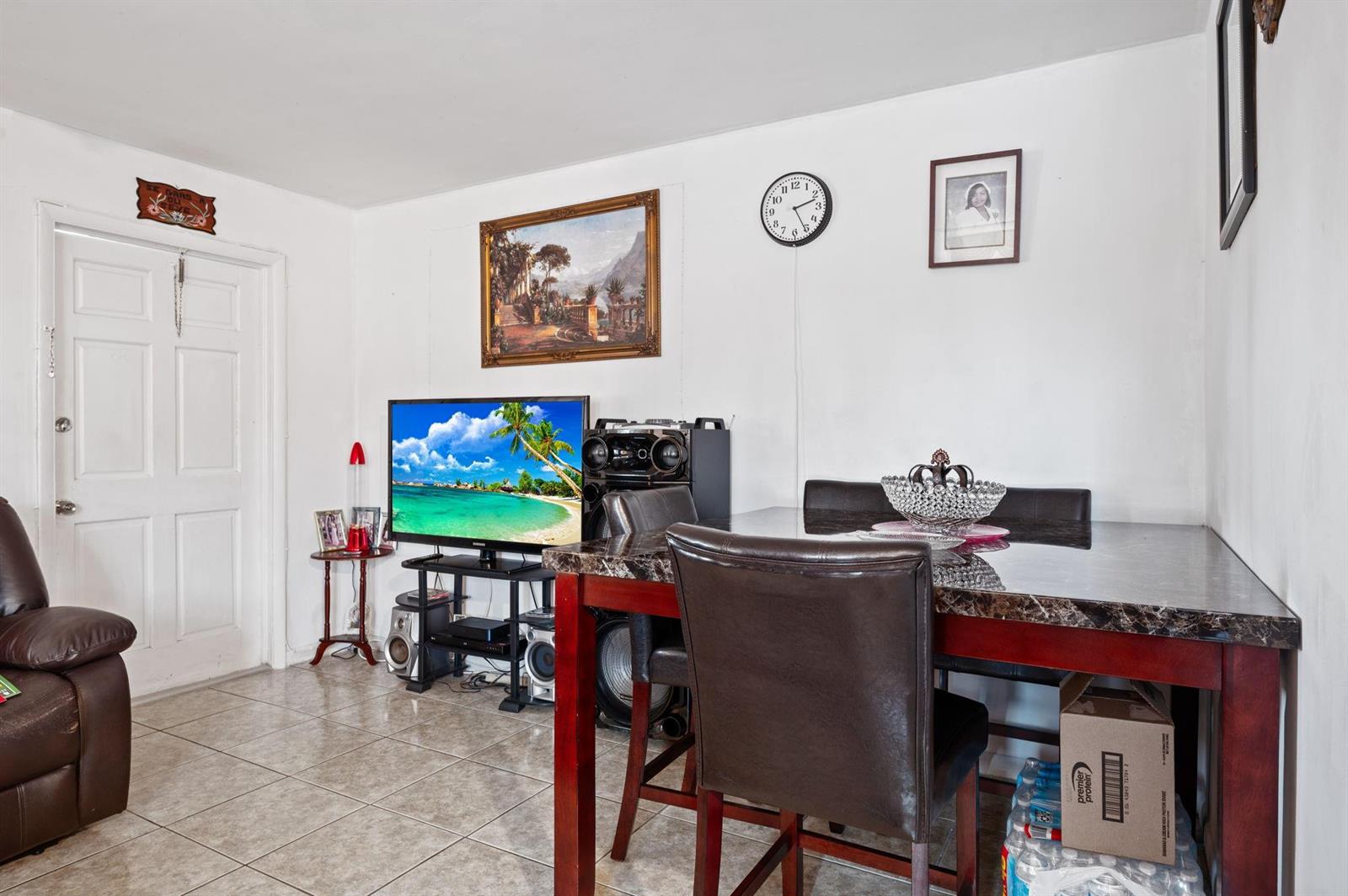 Ver detalles / 0 3441 sq. ft. $ 2026-05-27 0 foto