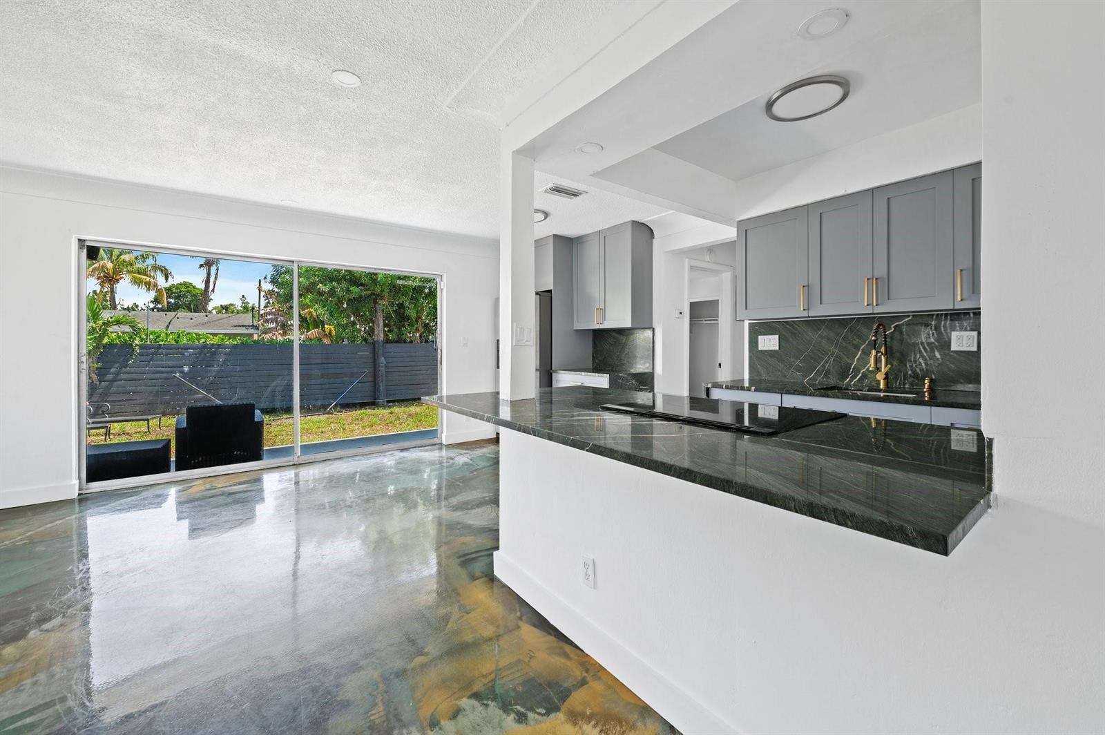 Ver detalles / 0 3441 sq. ft. $ 2026-05-27 0 foto