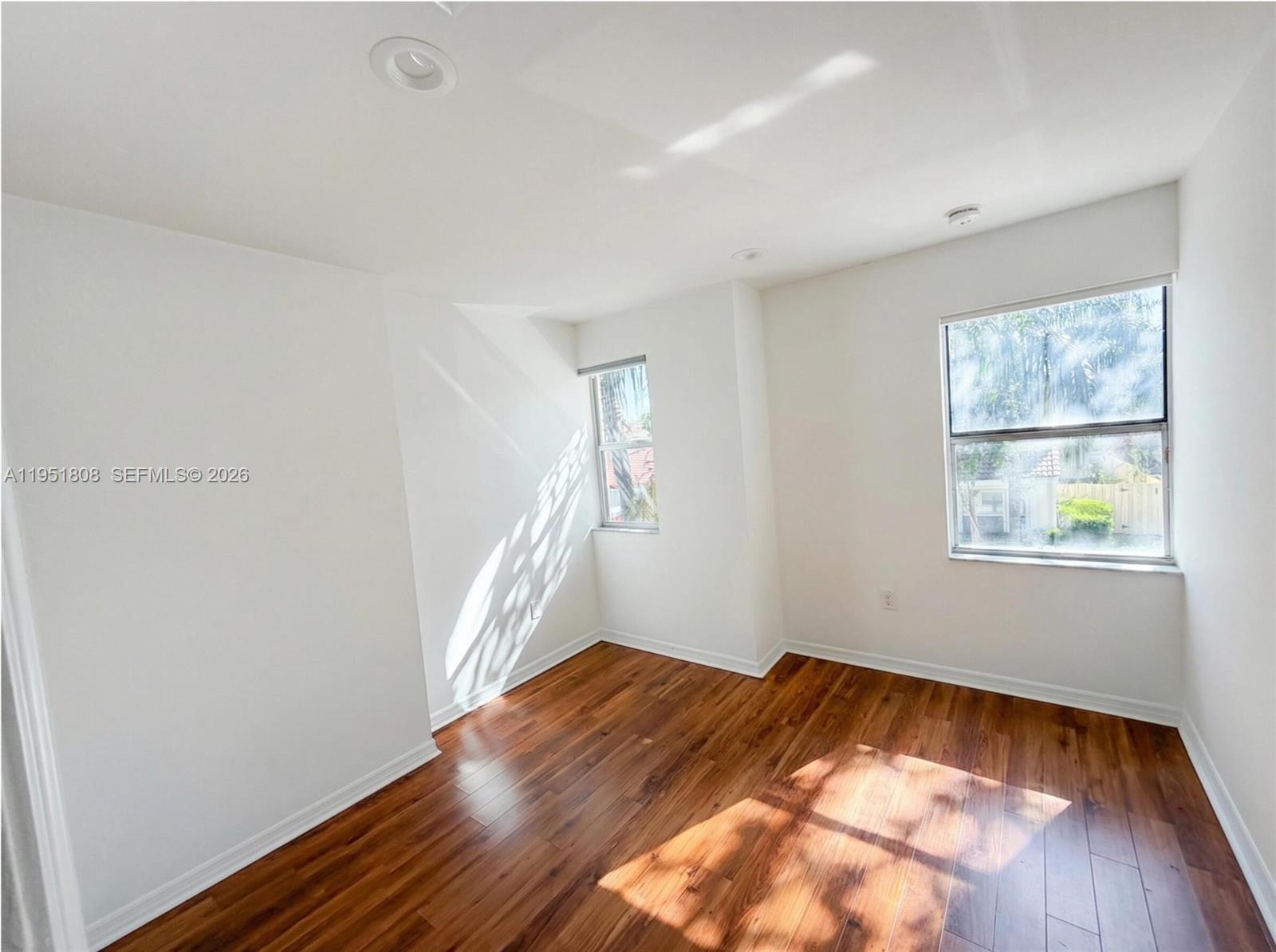 Photo of 1145 Lake St  (1145), Hollywood, Florida, 33019 - 