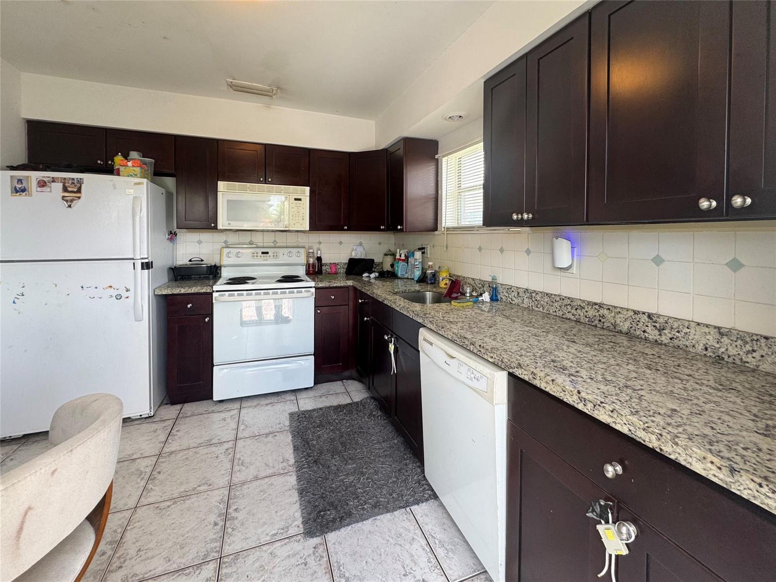   / 0 1982 sq. ft. $ 2026-05-06 0 foto