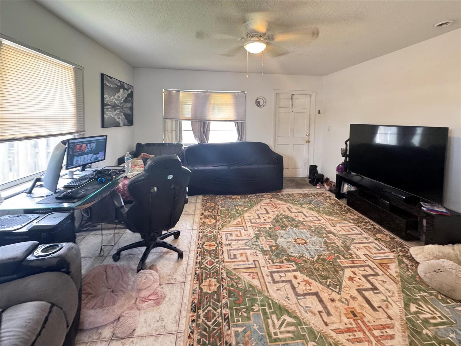   / 0 1982 sq. ft. $ 2026-05-06 0 foto