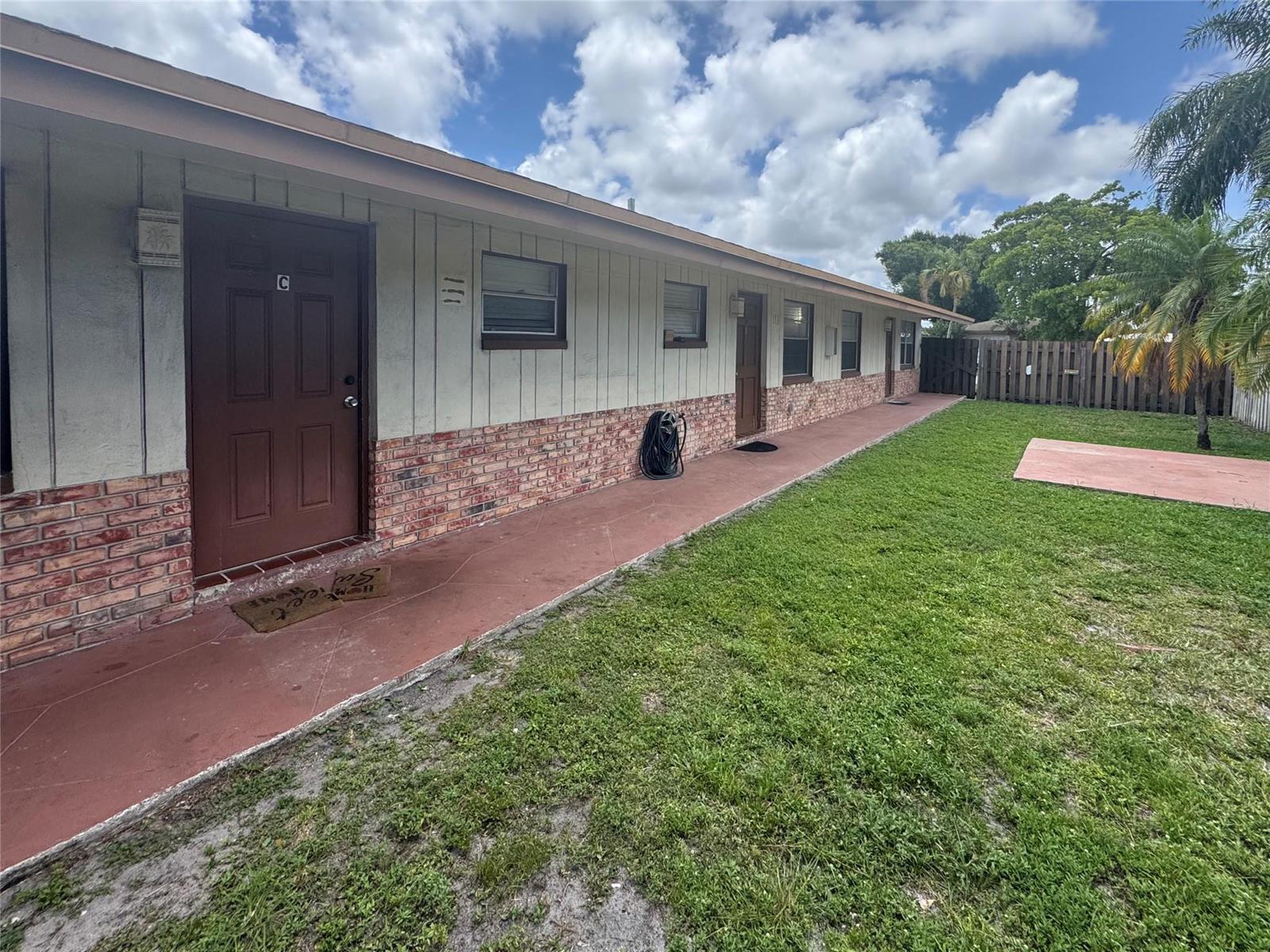   / 0 1982 sq. ft. $ 2026-05-06 0 foto