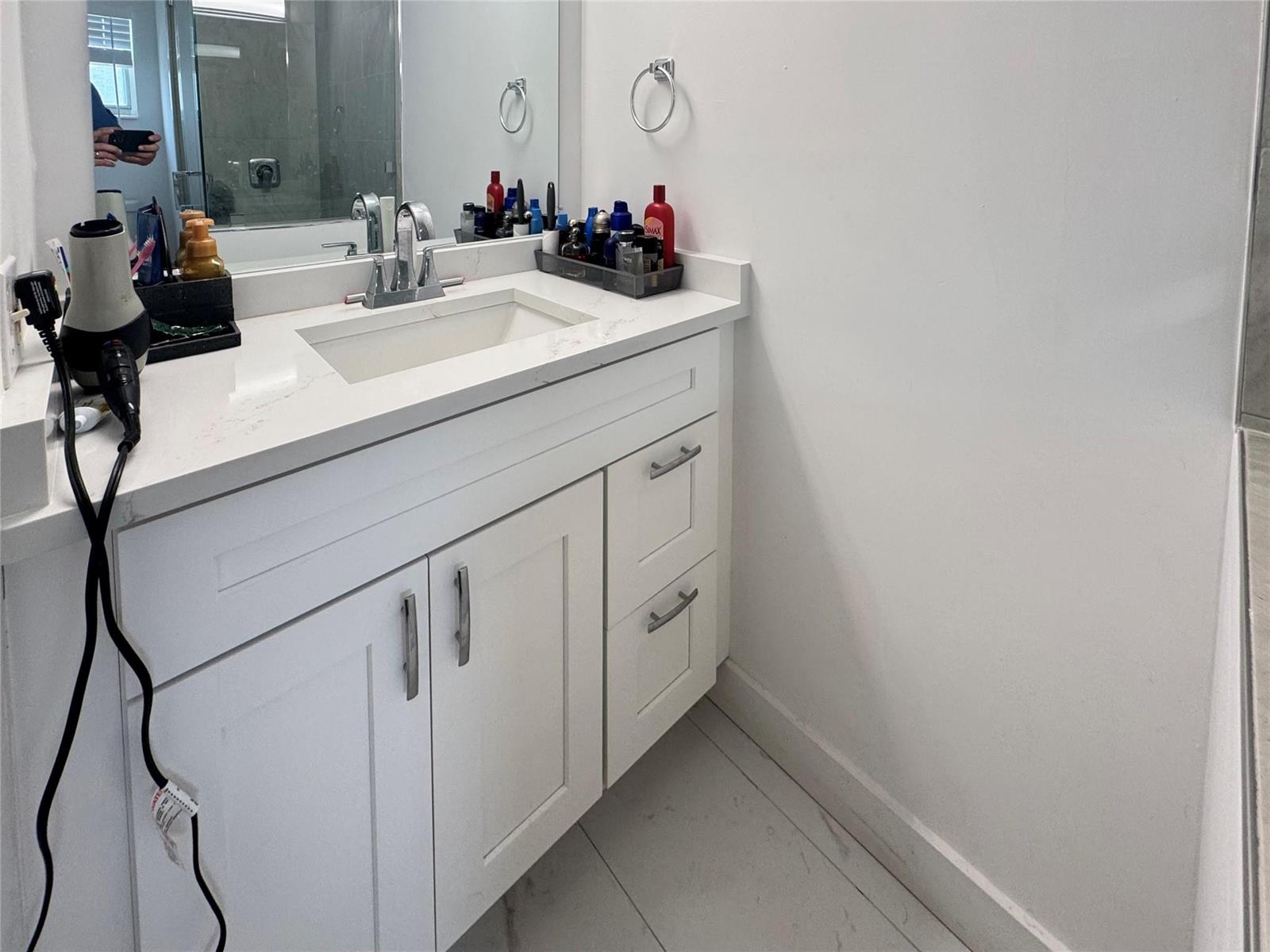   / 0 1982 sq. ft. $ 2026-05-06 0 foto