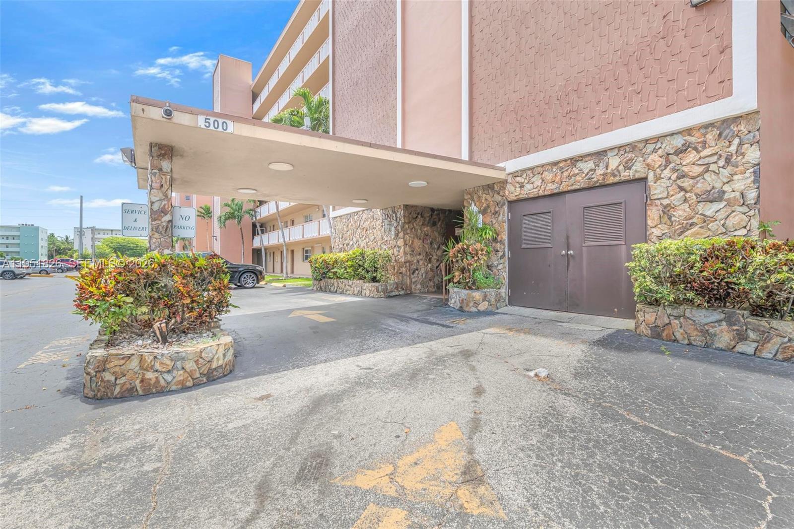 Photo of 500 12th Ave  #407, Hallandale Beach, Florida, 33009 - 