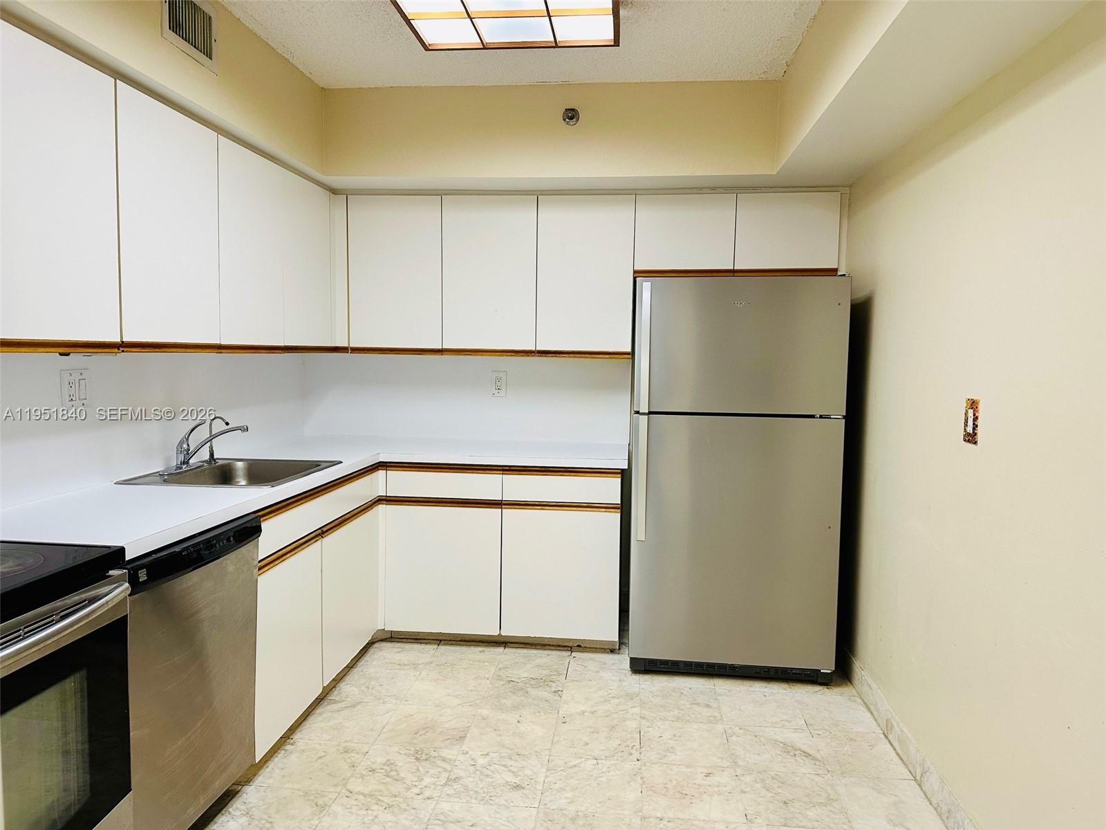 Photo of 3600 Mystic Pointe Dr #1117, Aventura, Florida, 33180 -